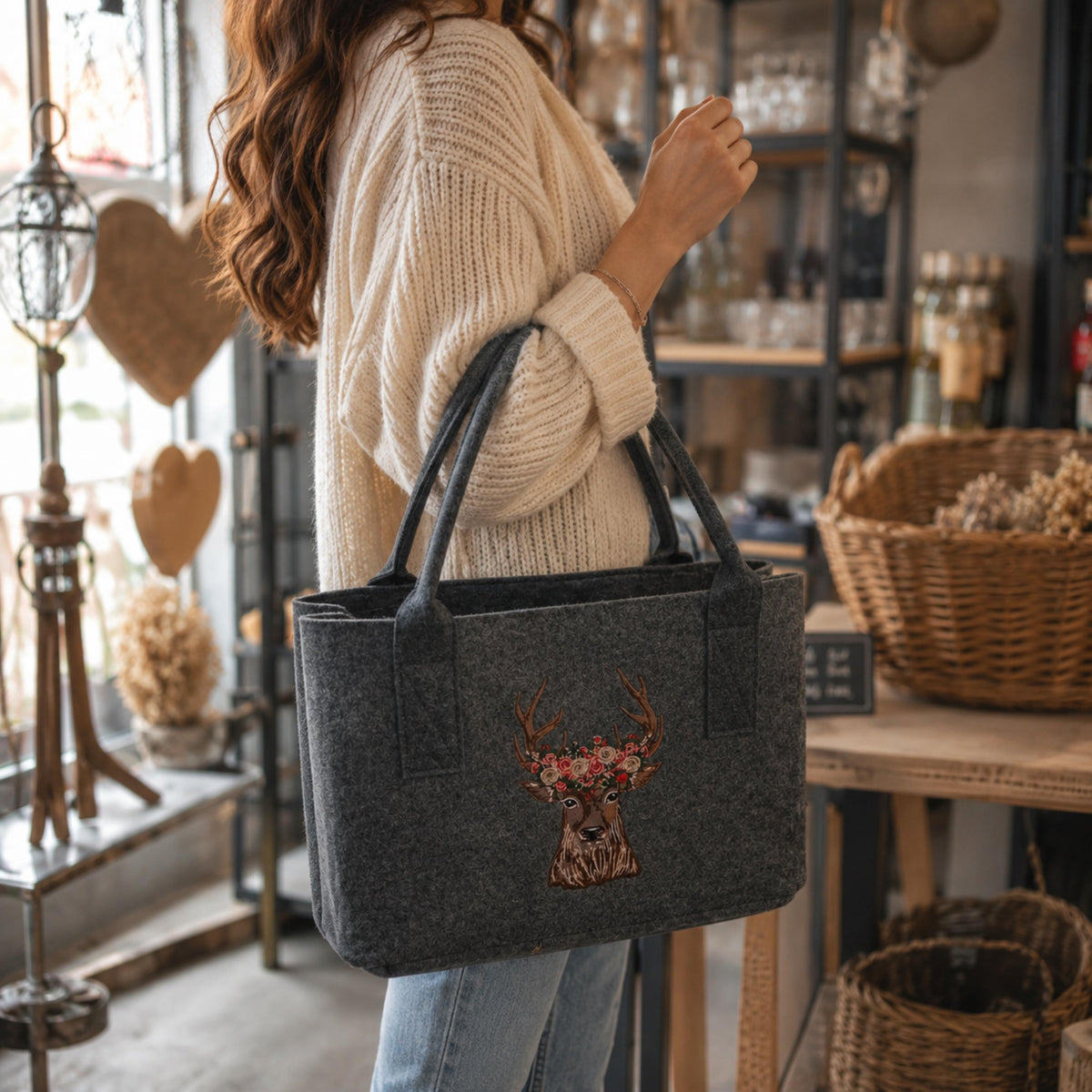 Stilvolle Filz-Handtasche mit edler Hirsch-Stickerei – Geräumiger Shopper im Landhaus-Design