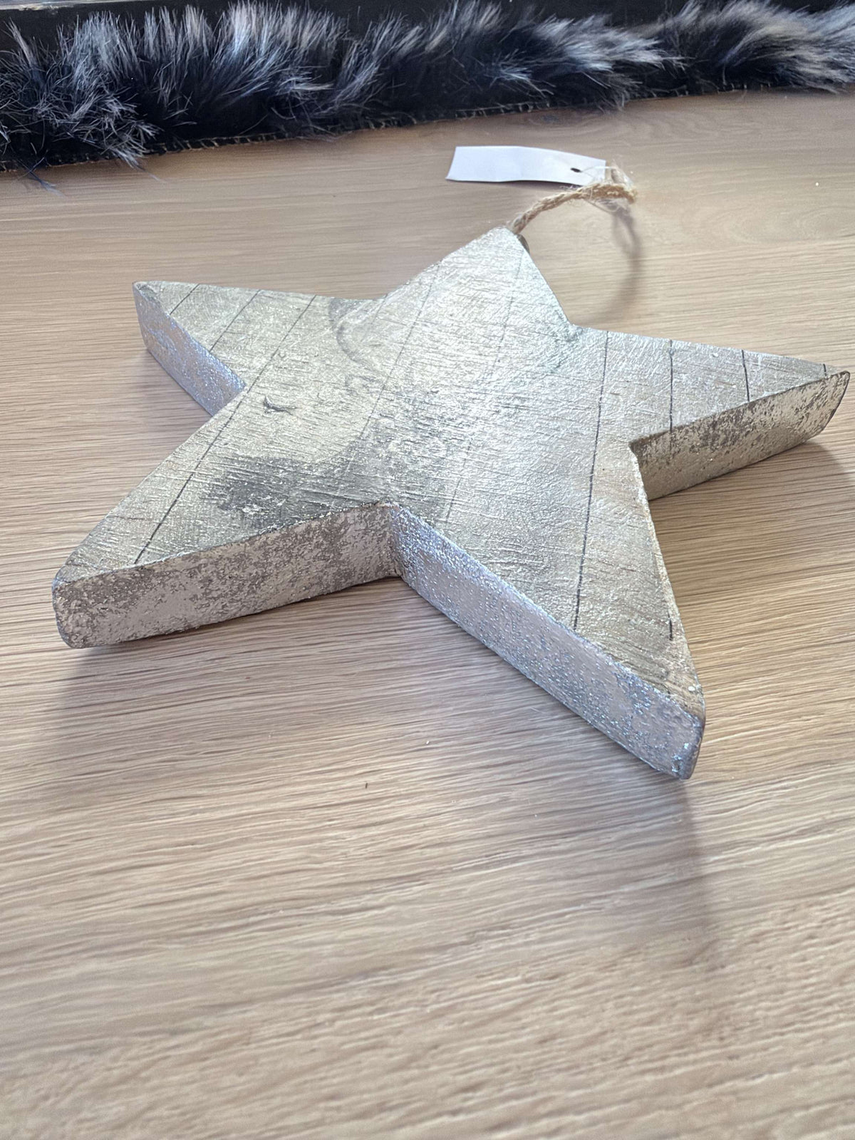 Holzstern mit Hirschmotiv