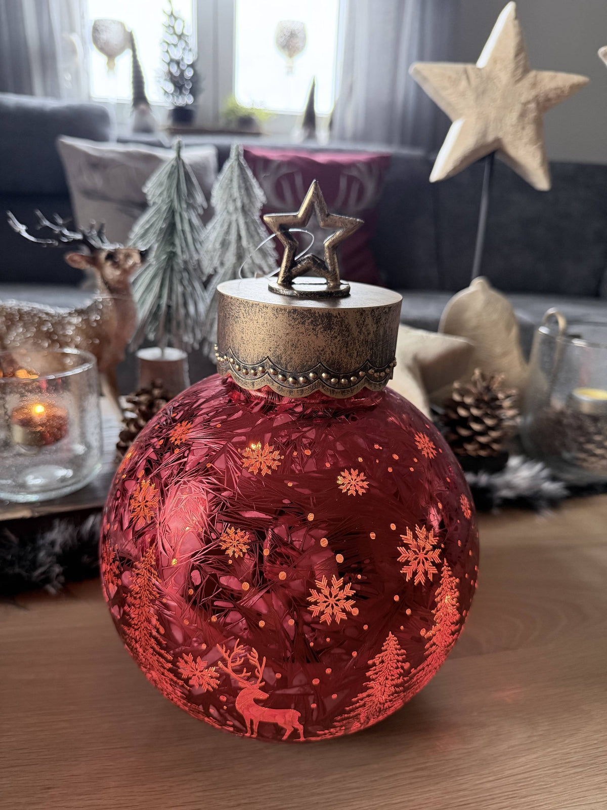 LED Dekokugel in Frosty Rot