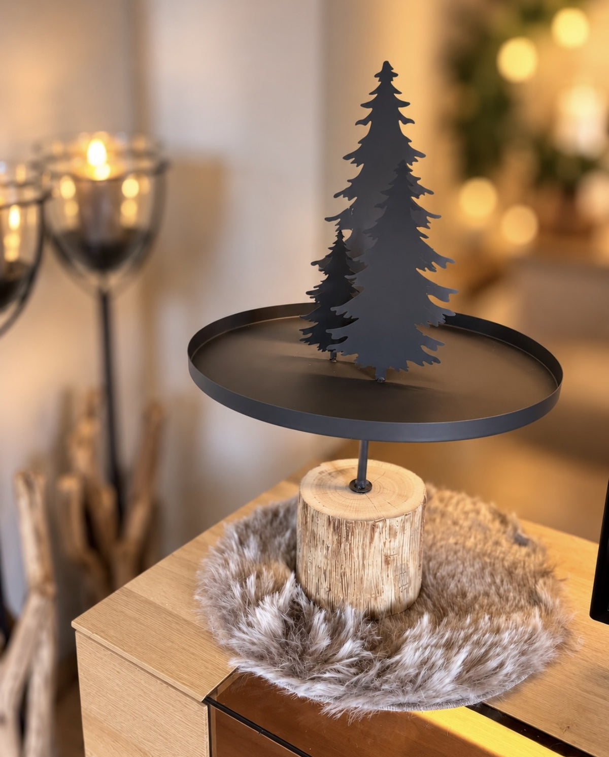 Etagere aus Holz und Metall