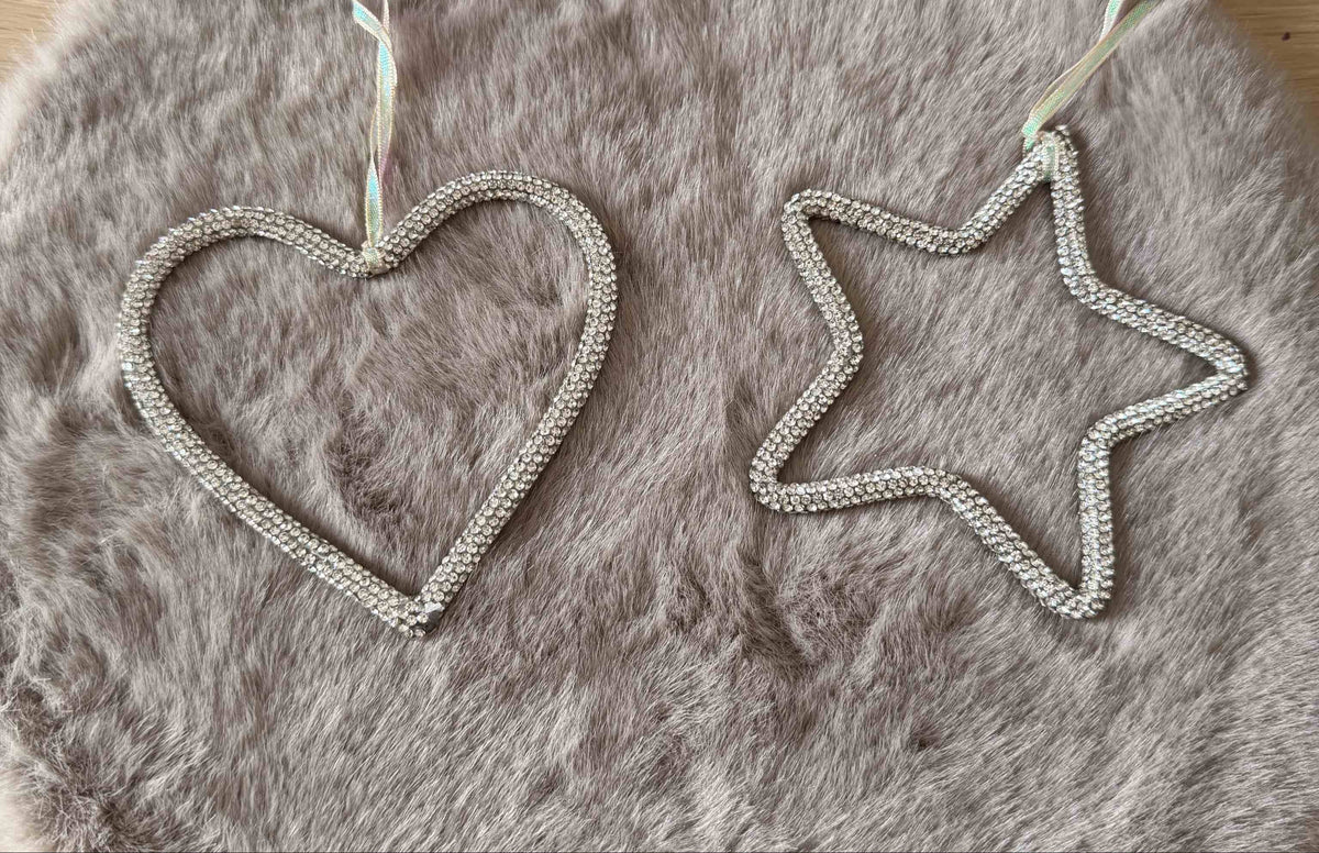 Christbaumanhänger aus Strasssteinen silber