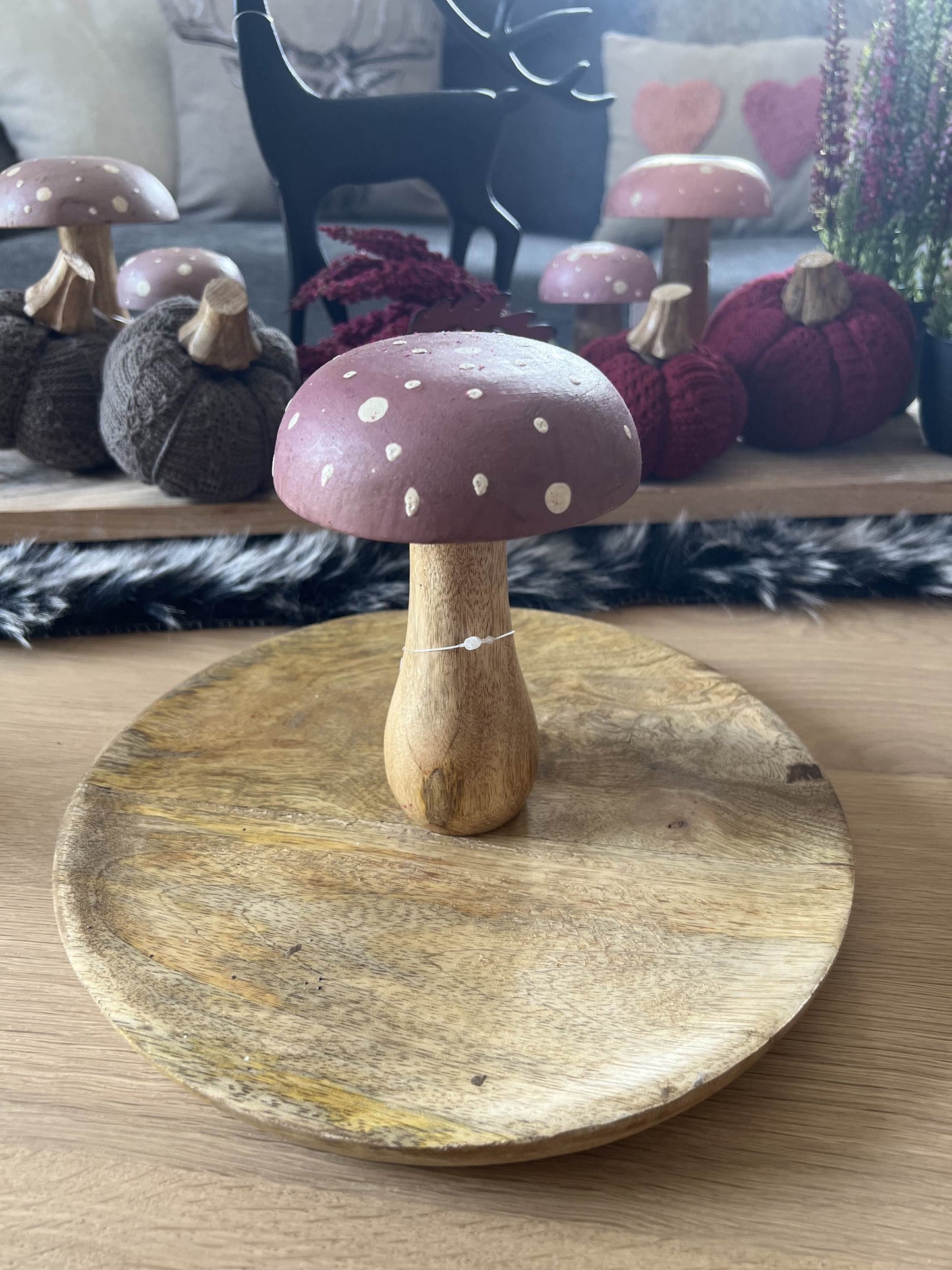Pilzfigur aus Holz Beere