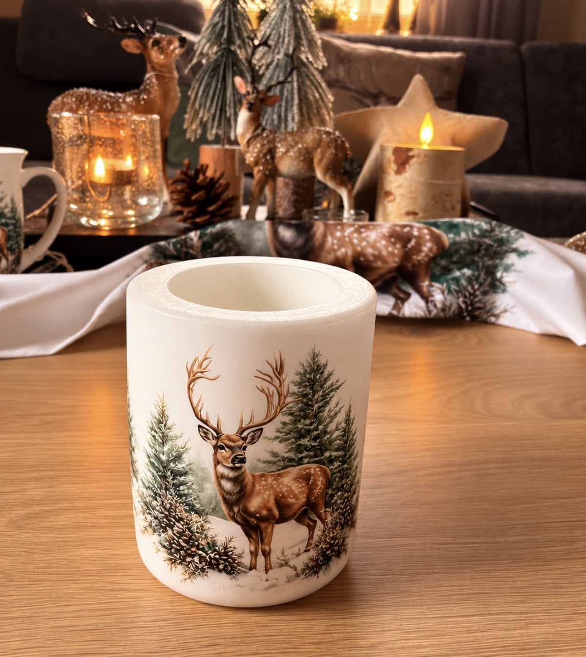 Stumpenkerze mit Hirsch-Motiv
