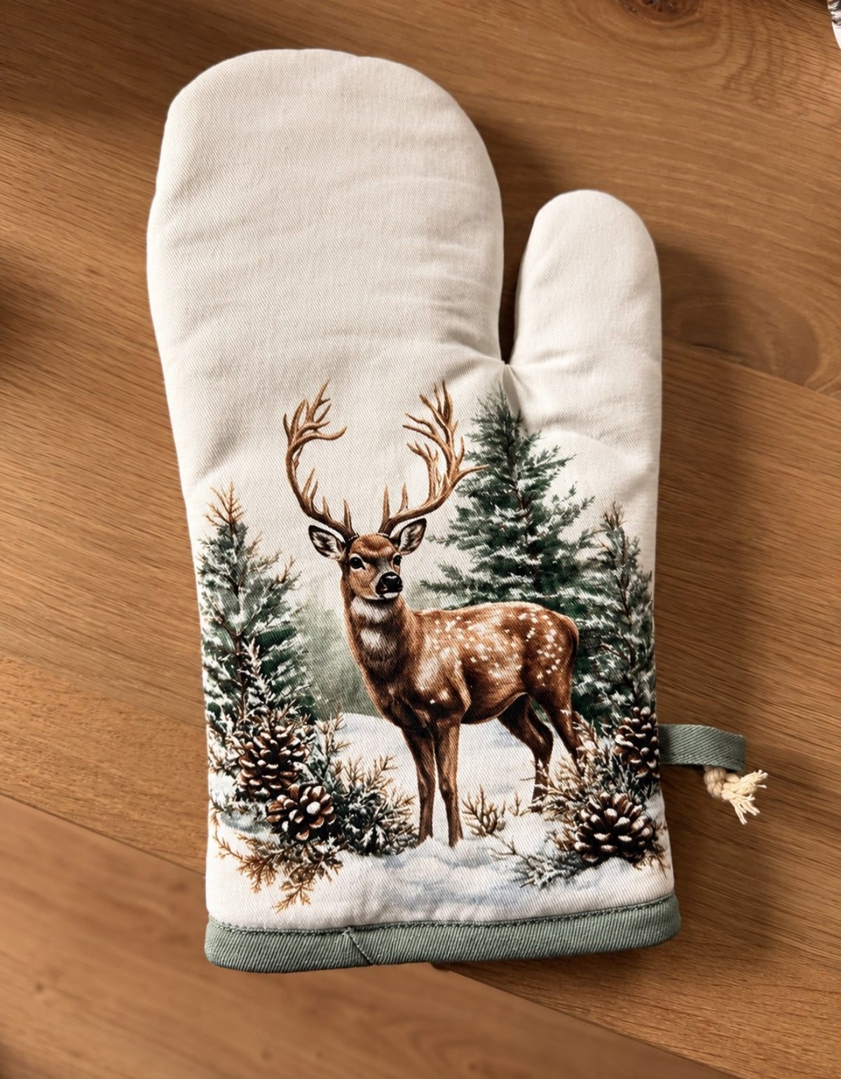 Ofenhandschuh mit Hirschmotiv