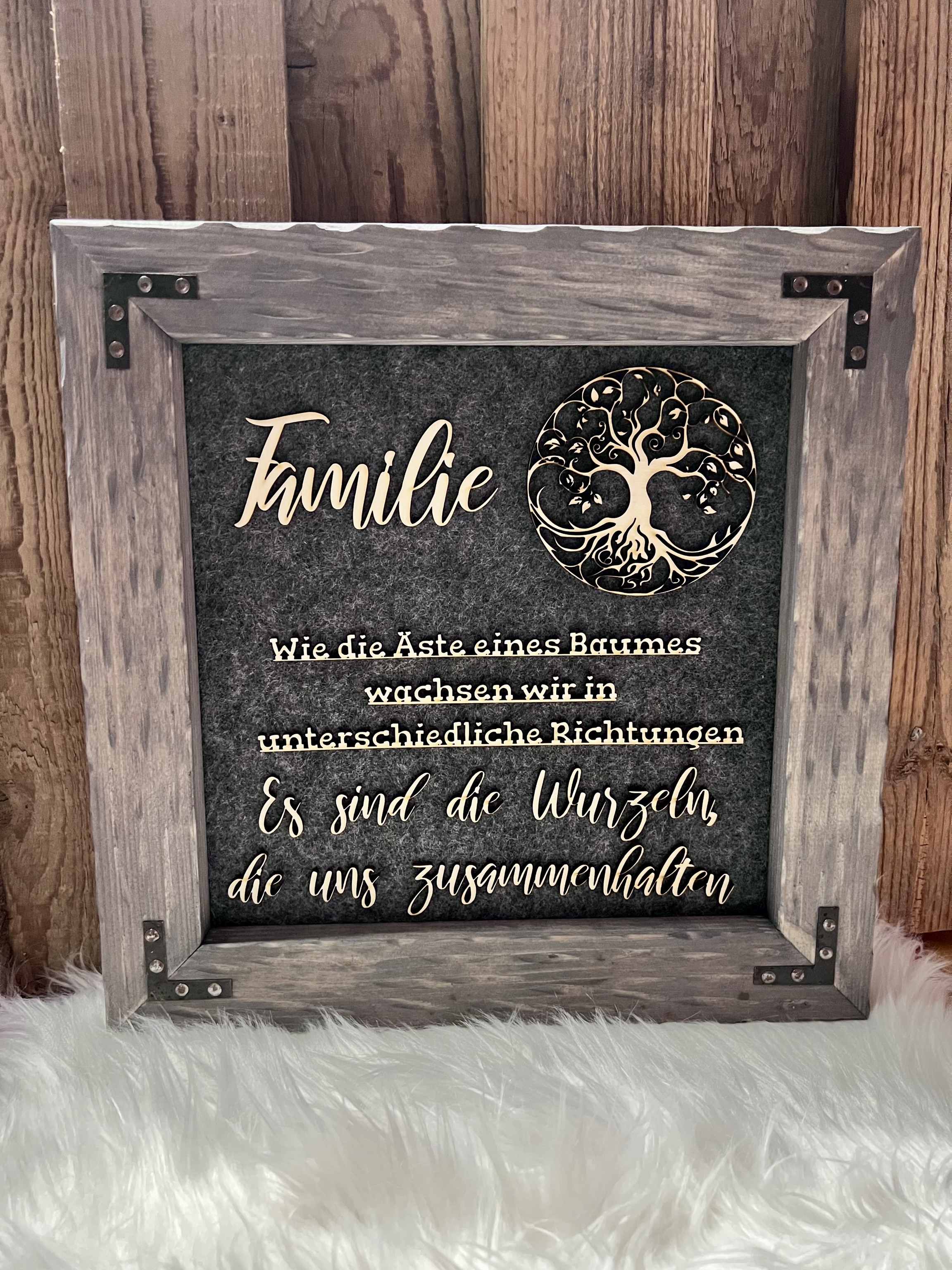 Holzrahmen 35*35cm "Familie"