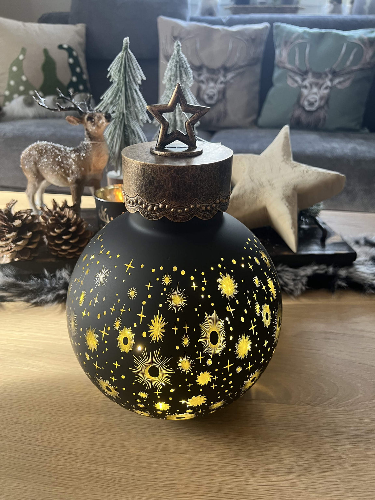 LED Dekokugel in Schwarz