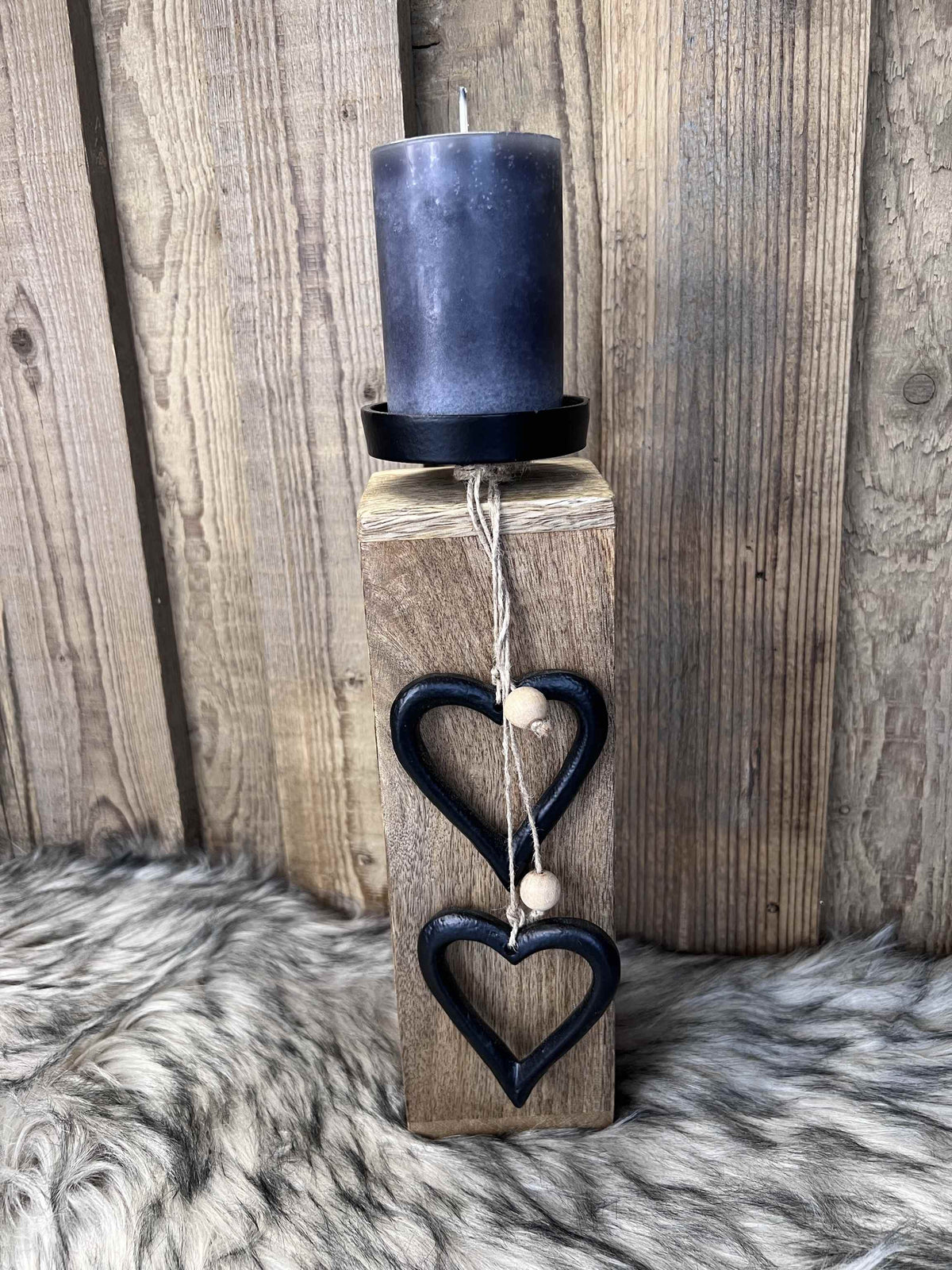 Kerzenhalter aus Mangoholz
