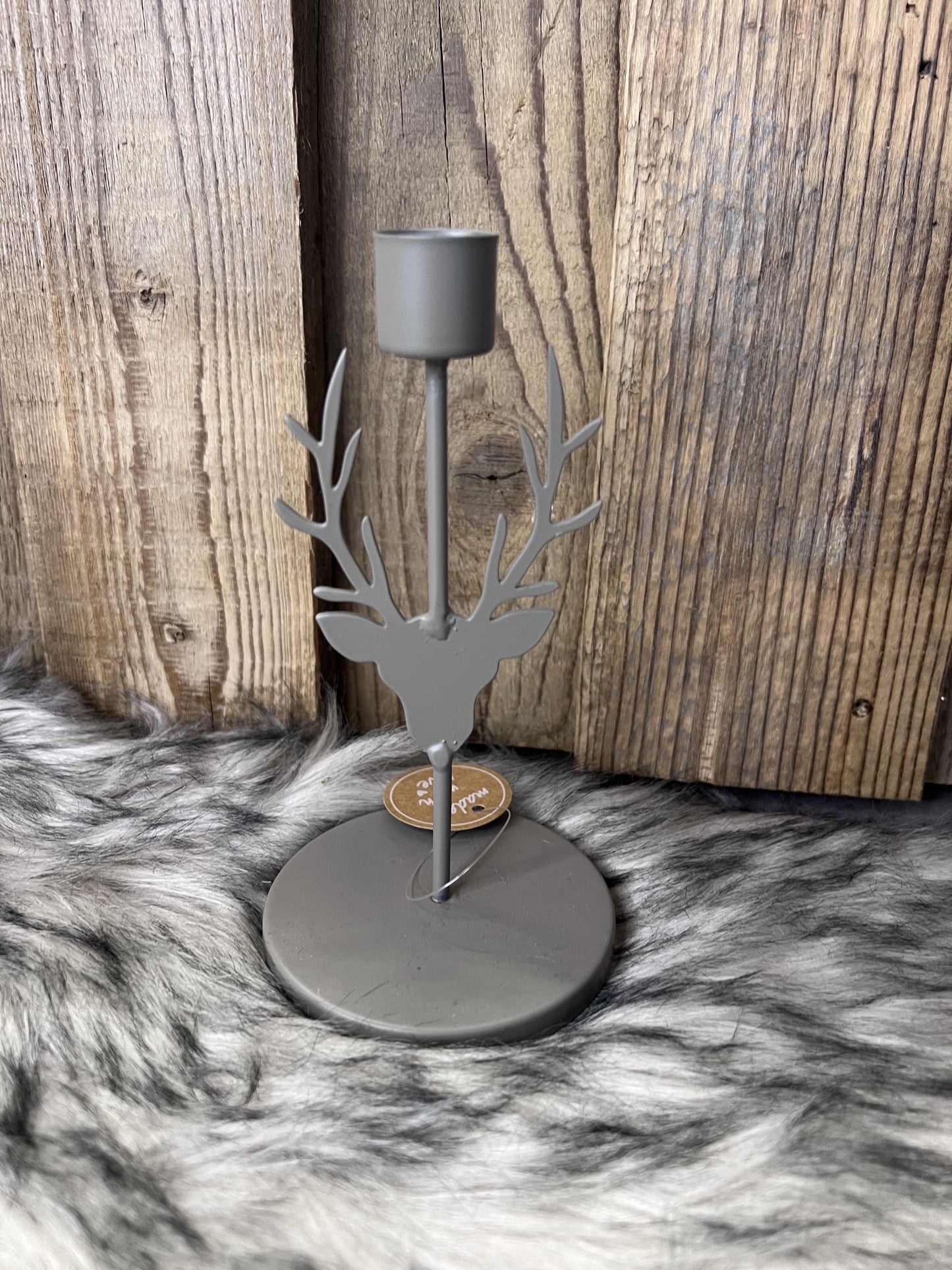 Kerzenhalter aus Metall mit Hirschmotiv