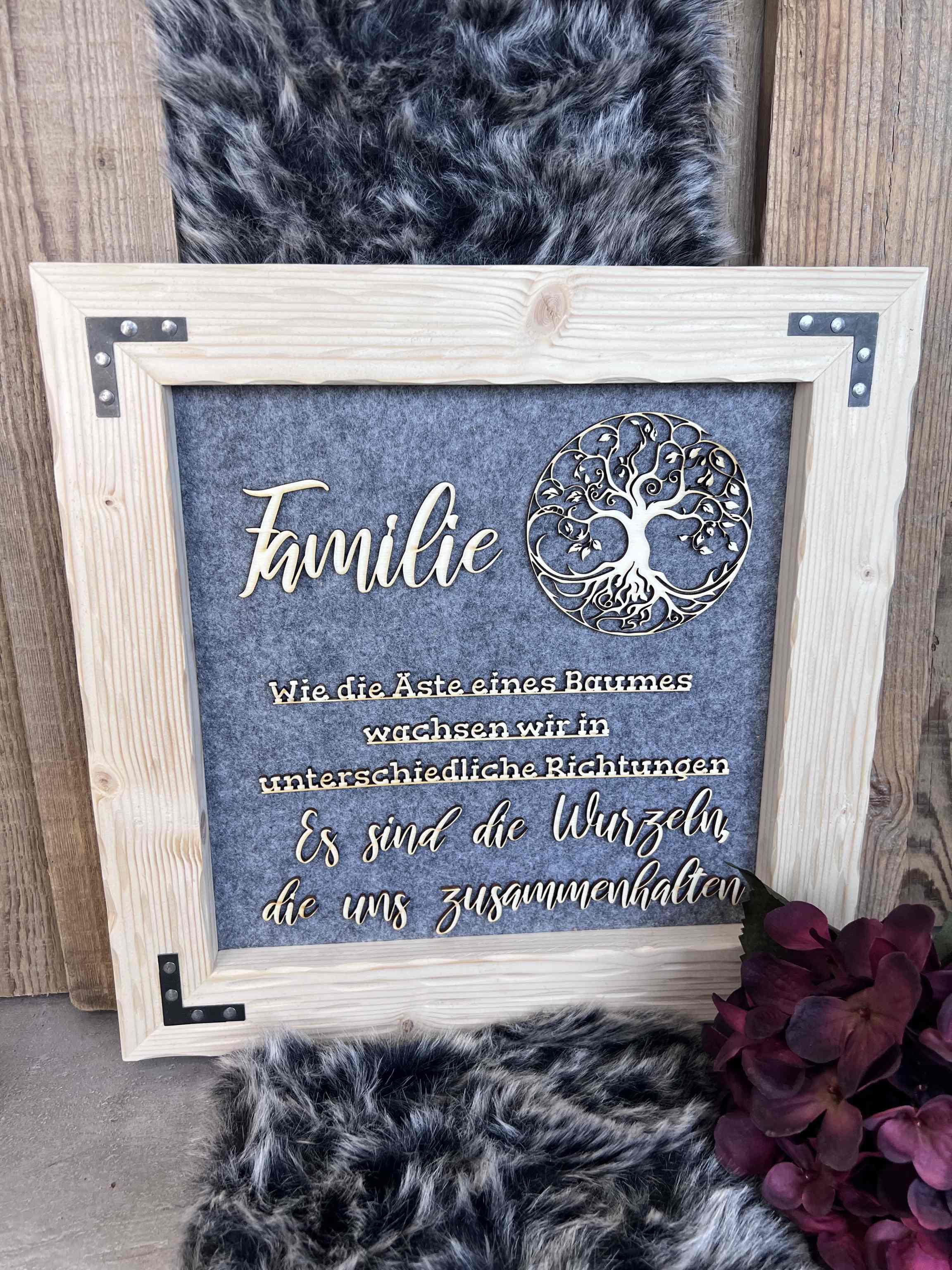Holzrahmen 35*35cm "Familie"