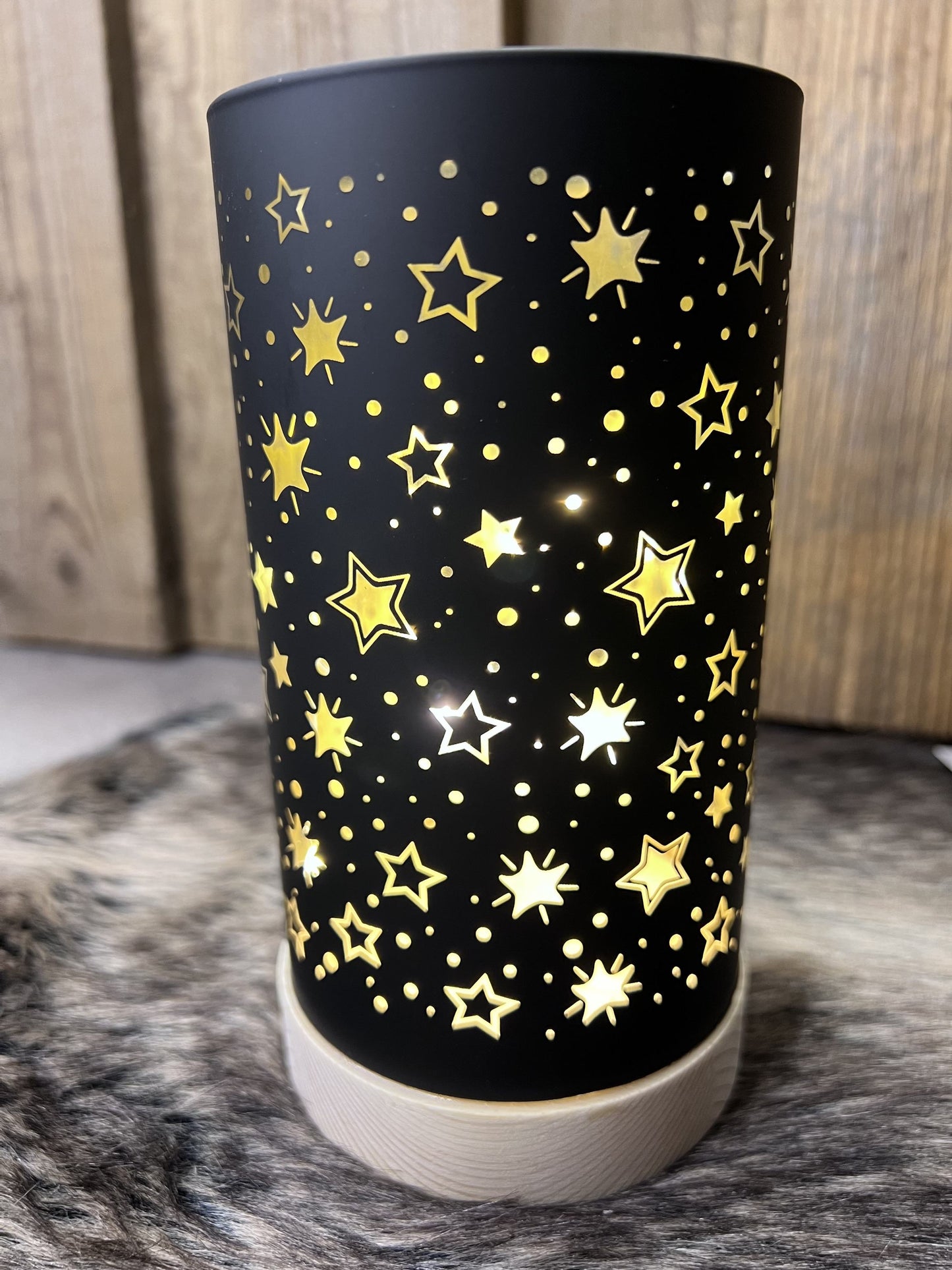 LED Windlicht mit Sternenmuster