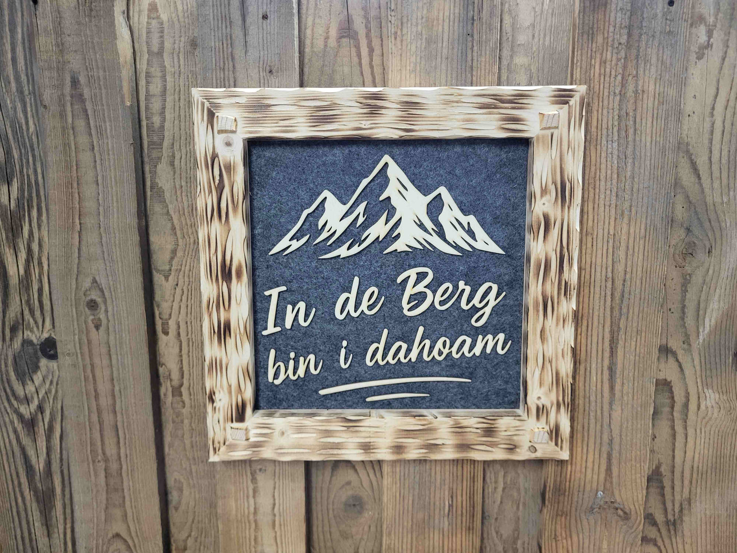 Holzrahmen 35*35cm "In de Berg bin i dahoam"