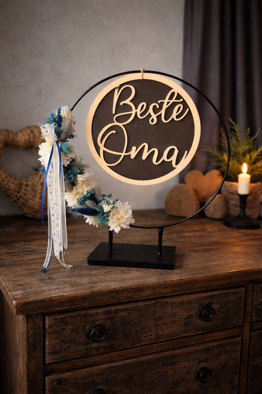 „Beste Oma“ – Zeitloser Deko-Ring mit Trockenblumen