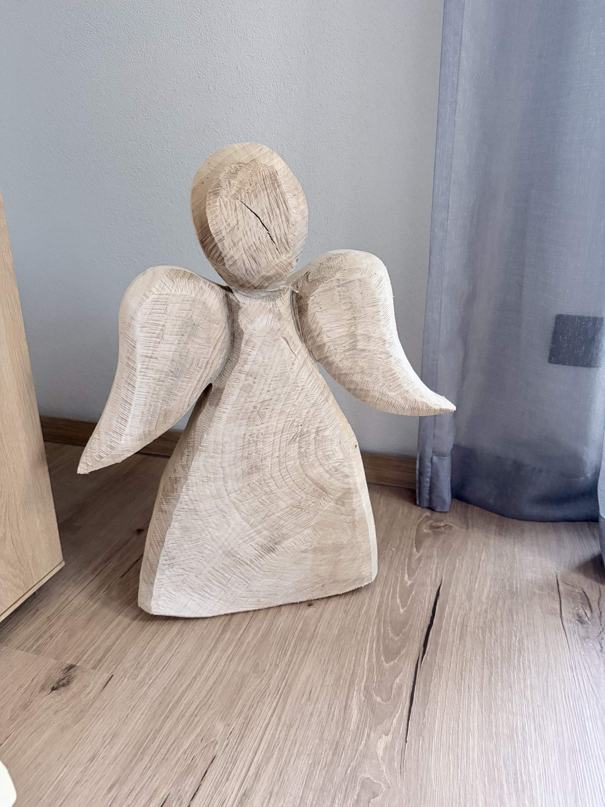 Holzengel massiv aus Pappelholz