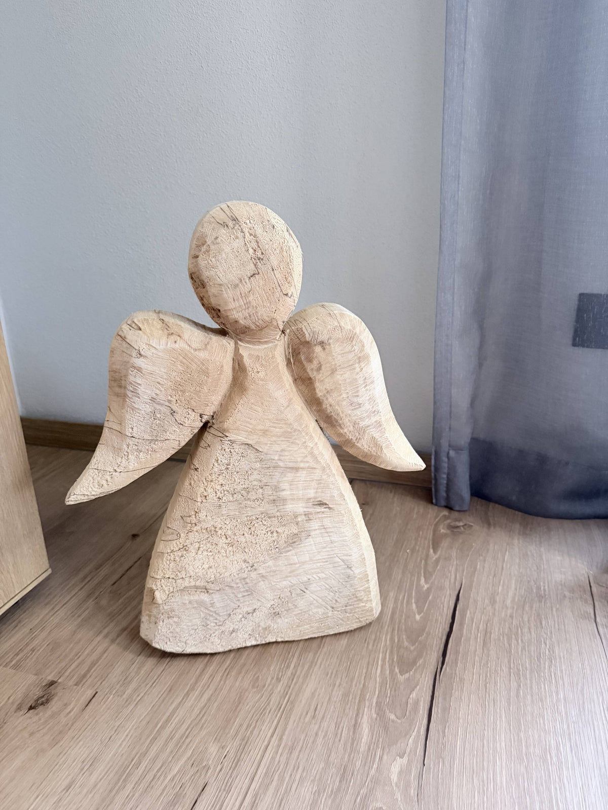Holzengel massiv aus Pappelholz