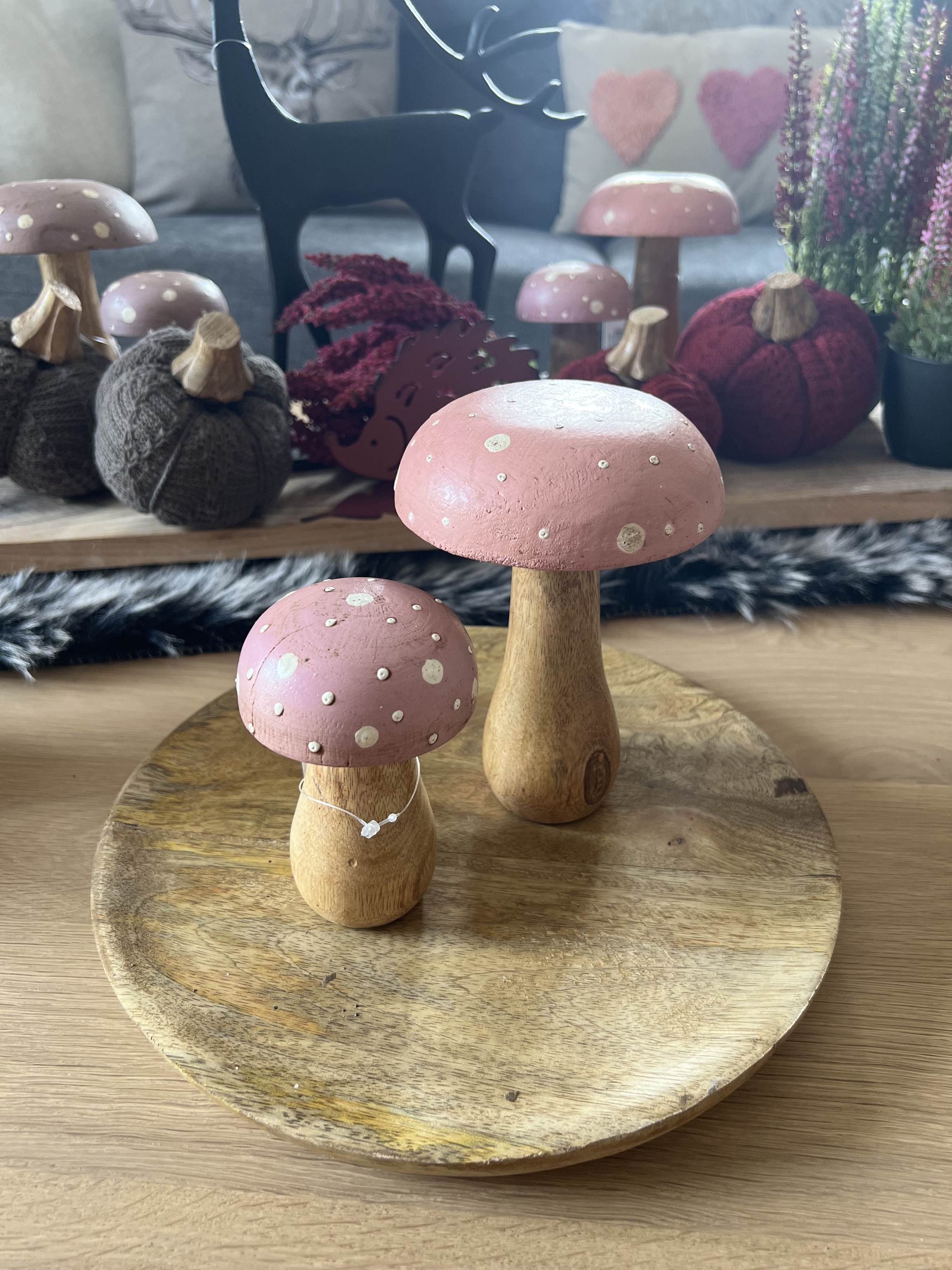 Pilzfigur aus Holz Rosa