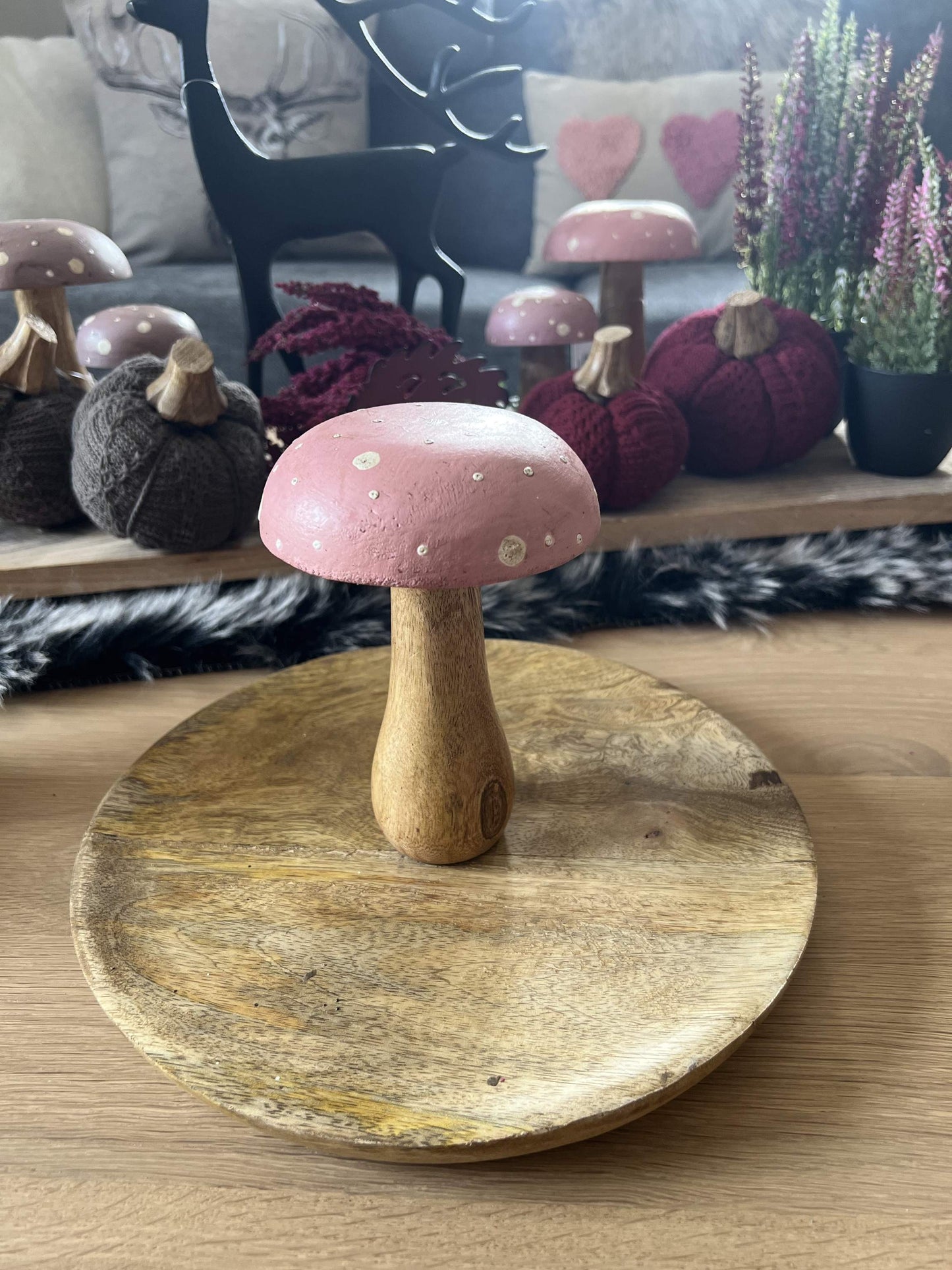 Pilzfigur aus Holz Rosa
