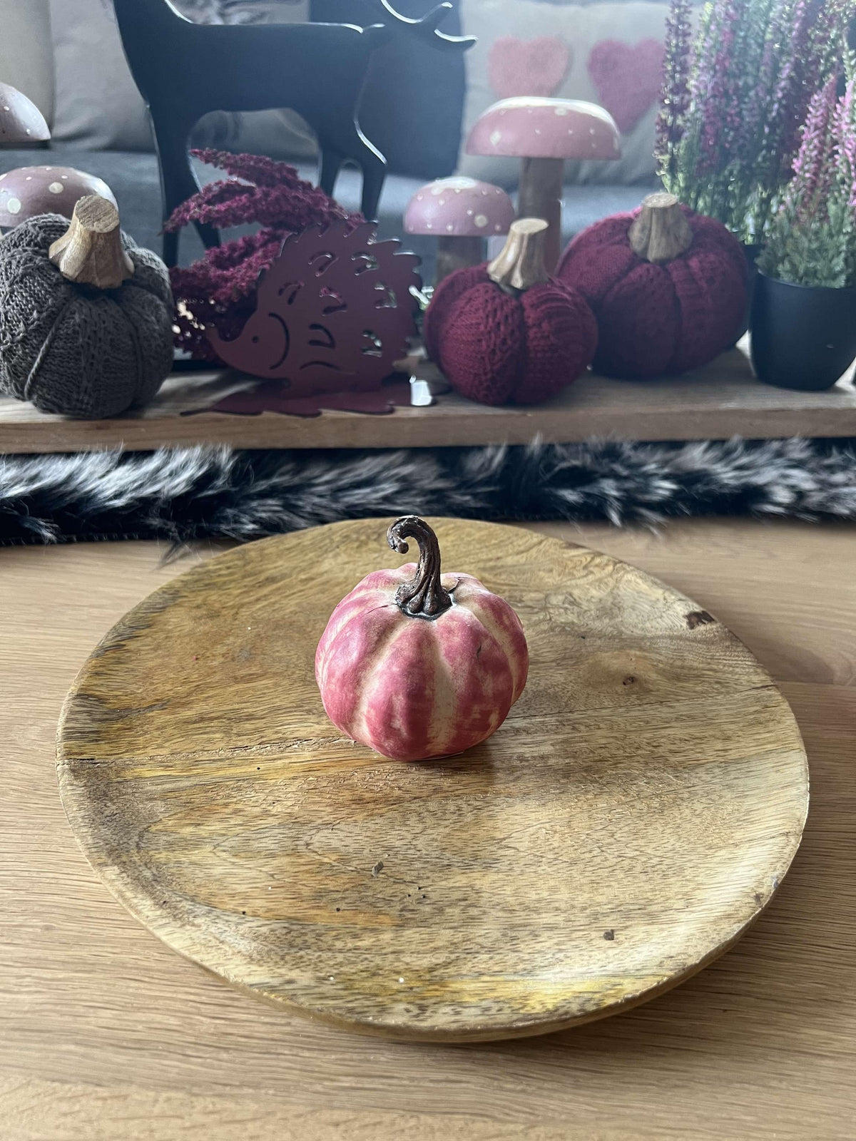Kürbisfigur Flieder