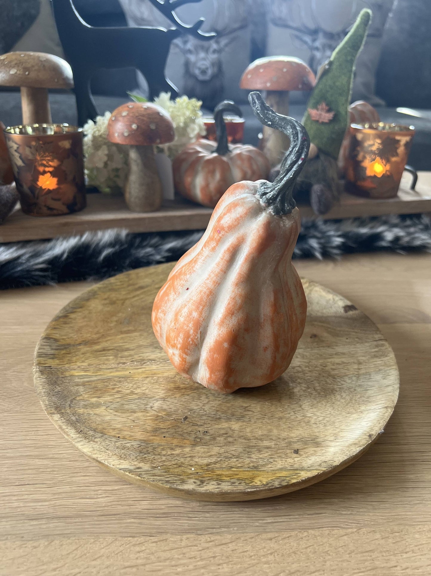 Kürbisfigur orange