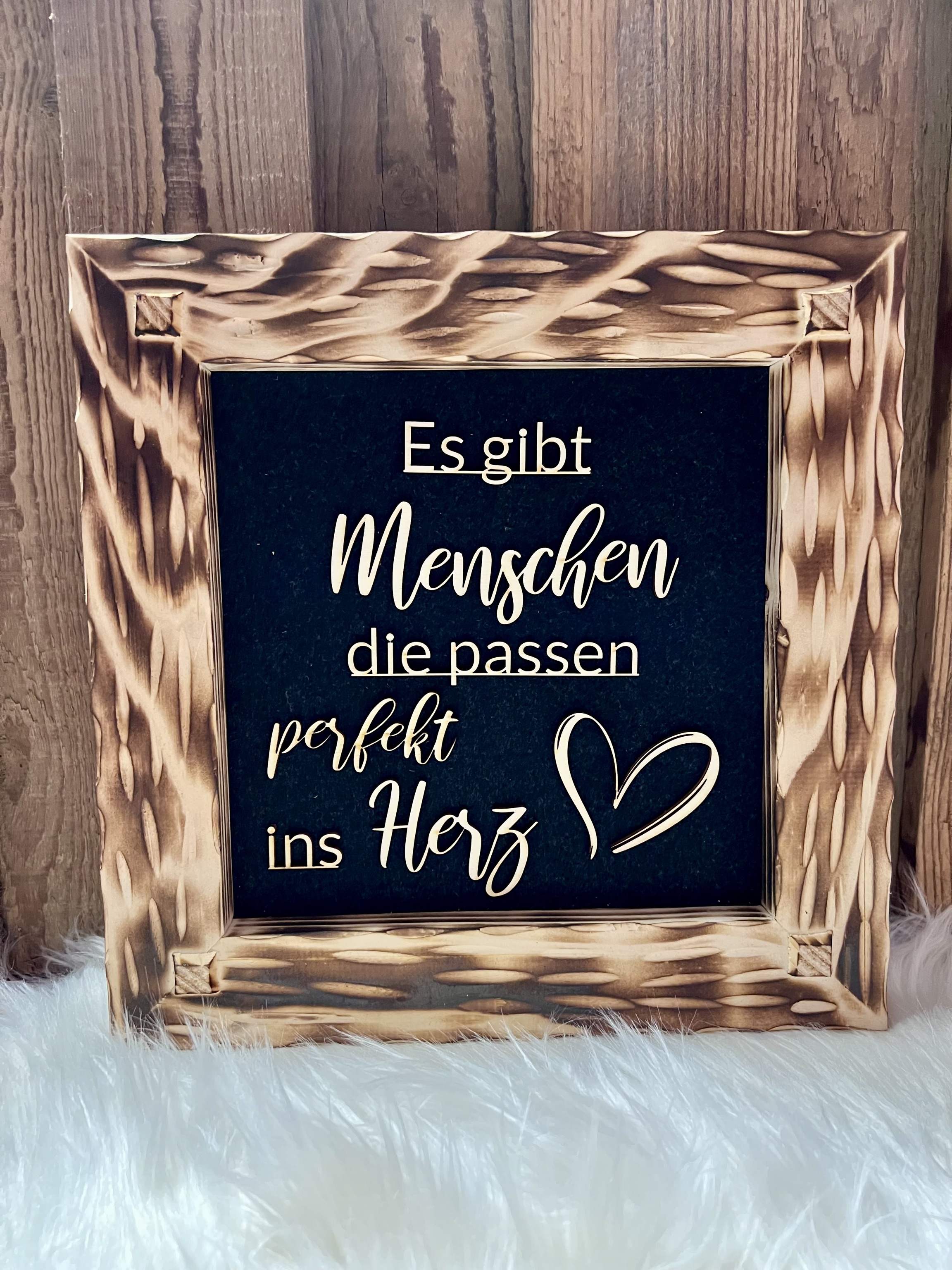 Holzrahmen 30*30cm "Es gibt Menschen"