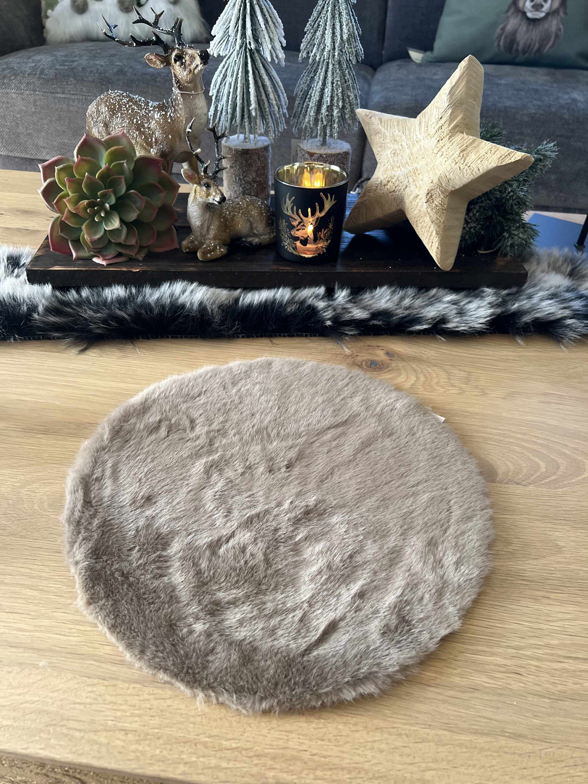 Deko-Untersetzer aus weichem Kunstfell – Ø 30 cm, Rund – Beige & Taupe