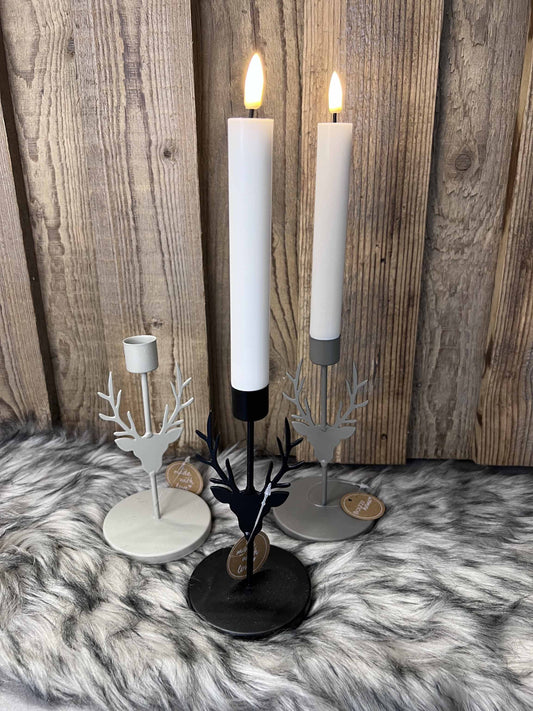 Kerzenhalter aus Metall mit Hirschmotiv