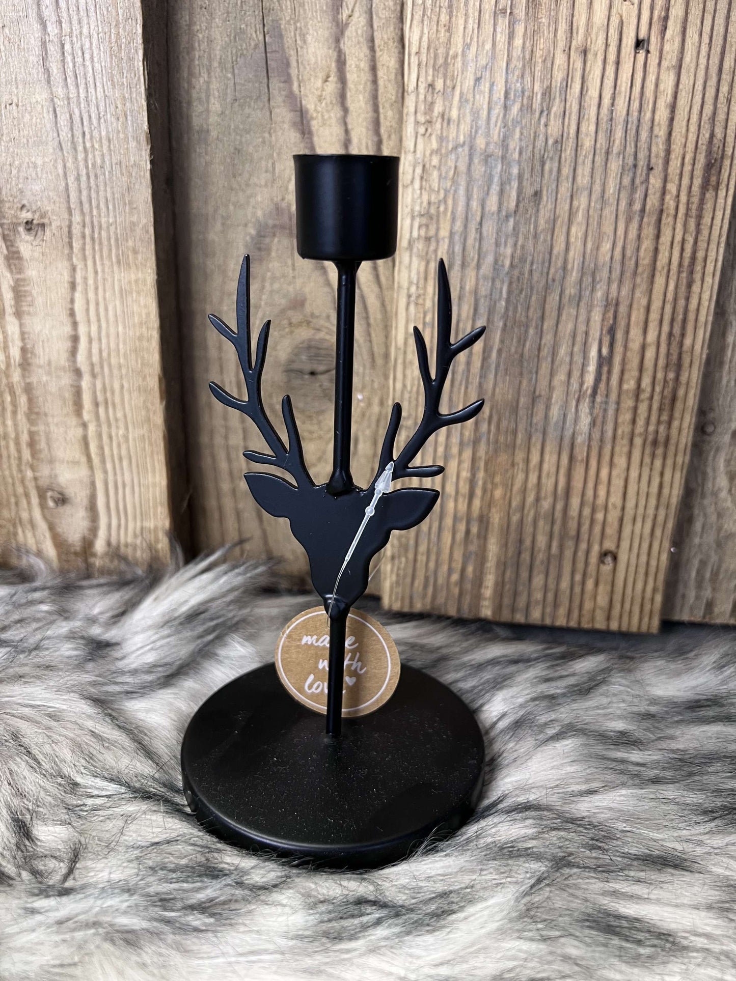 Kerzenhalter aus Metall mit Hirschmotiv