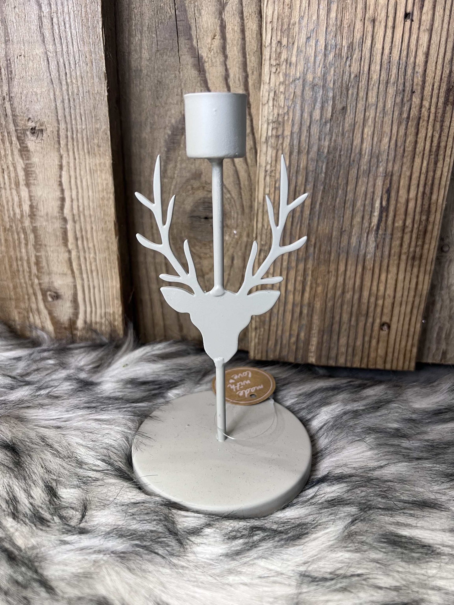 Kerzenhalter aus Metall mit Hirschmotiv