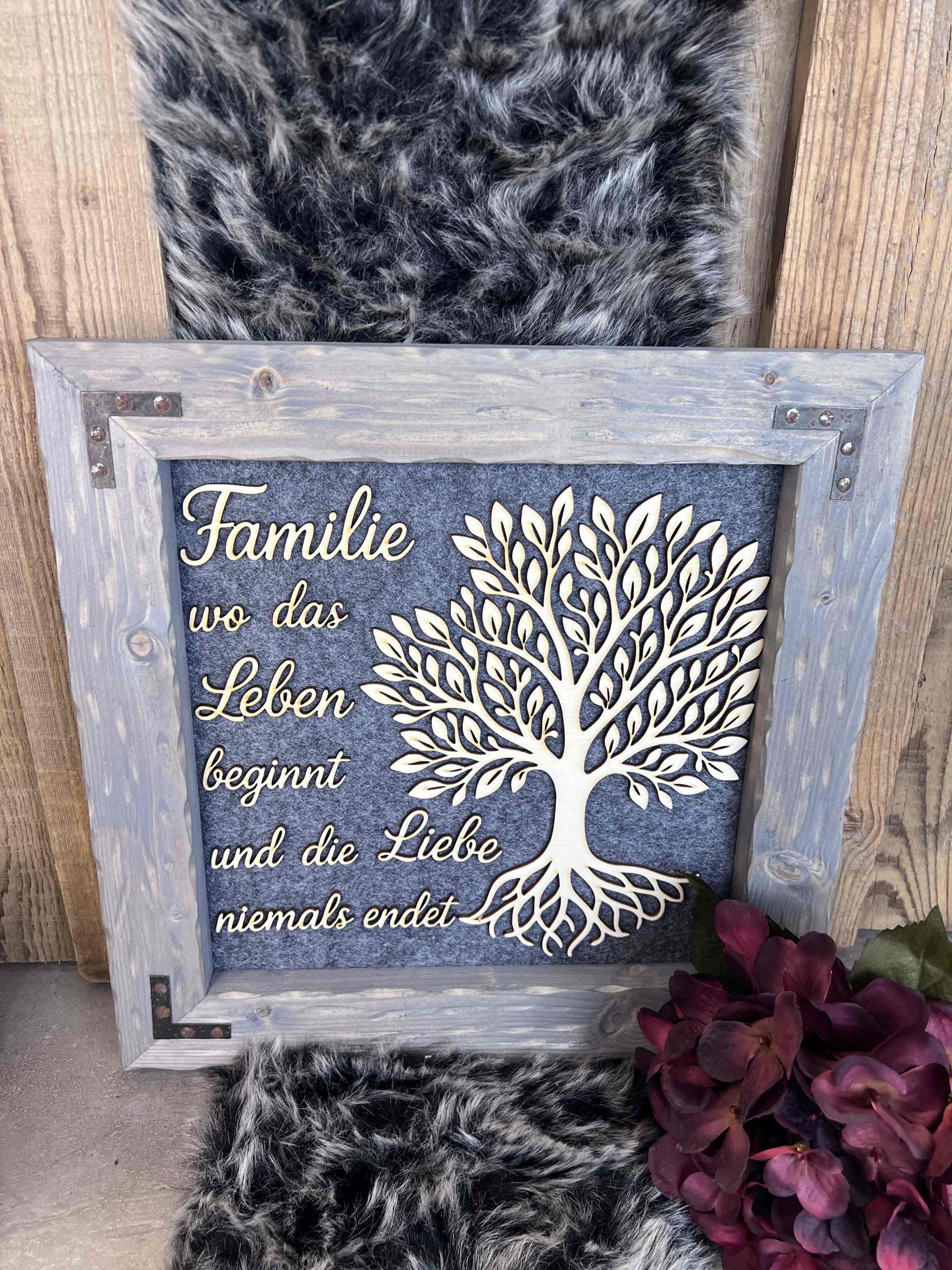 Holzrahmen 35*35cm "Familie"