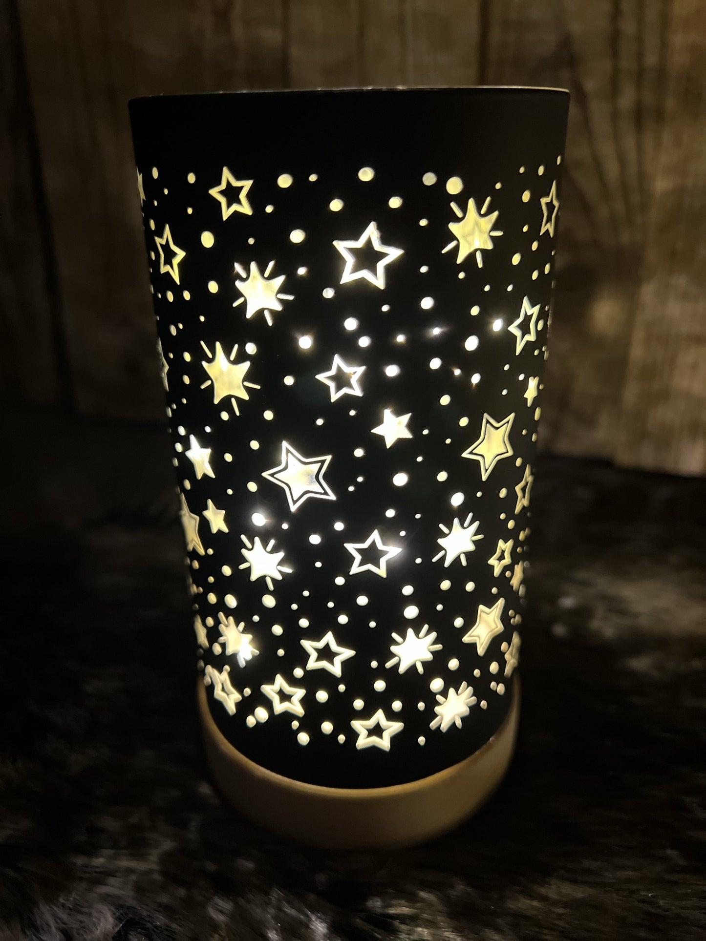 LED Windlicht mit Sternenmuster