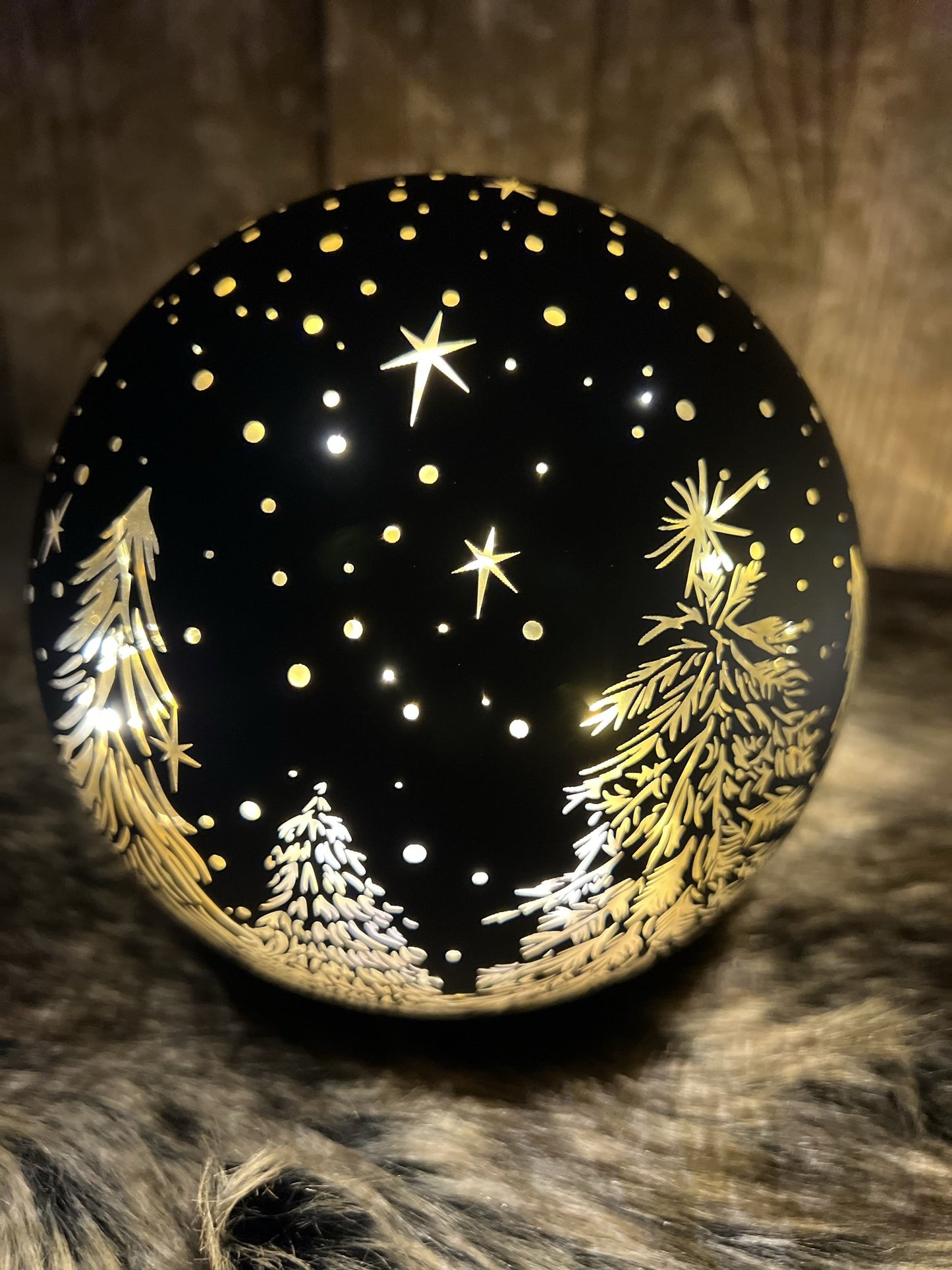 LED Windlicht in Kugelform