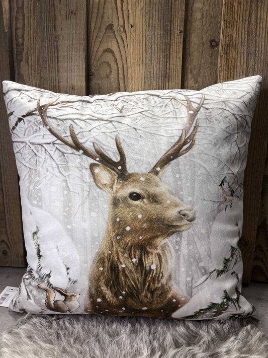 Kissen mit Hirschmotiv