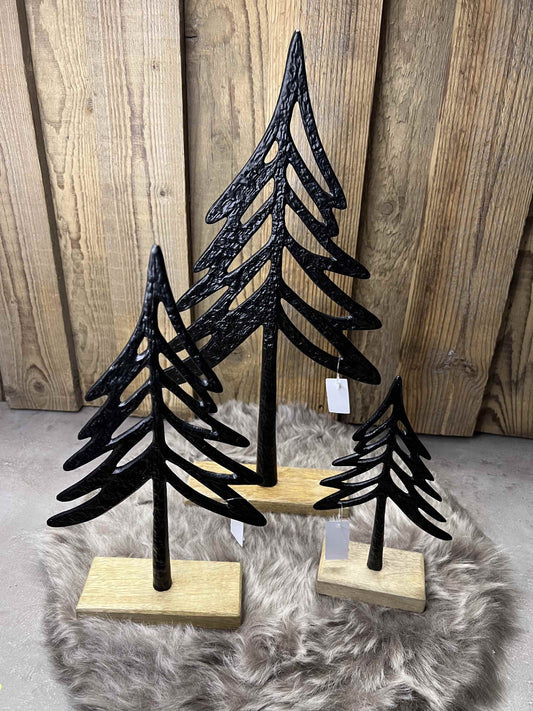 Metallbaum auf Holzsockel